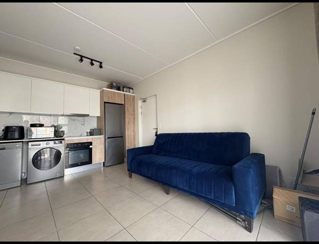 1 BEDROOM PROPERTY TO RENT IN RICHWOOD